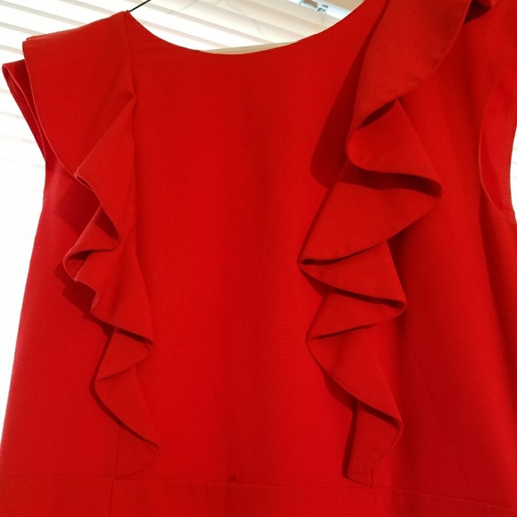 Red dress - Picture 2 of 3